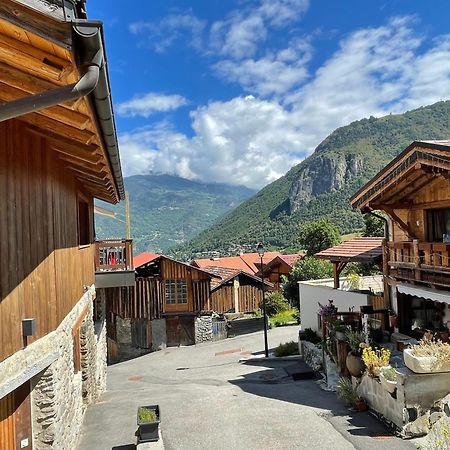 maison de village au pied des 3 Vallées Villarlurin Exterior foto